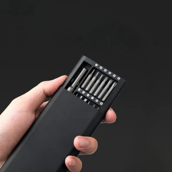 24 in 1 Changeable Precise Manual Screwdriver Set
